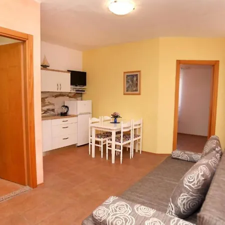 Διαμέρισμα Gogi - Two Bedroom A4 *