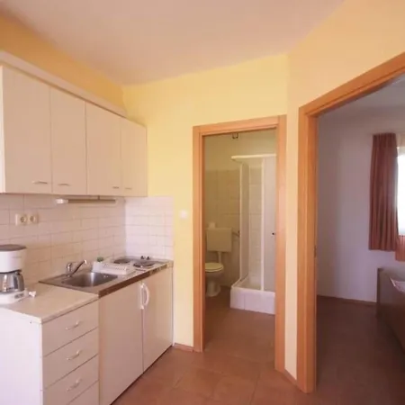 Appartement Gogi - Two Bedroom A4 Trogir
